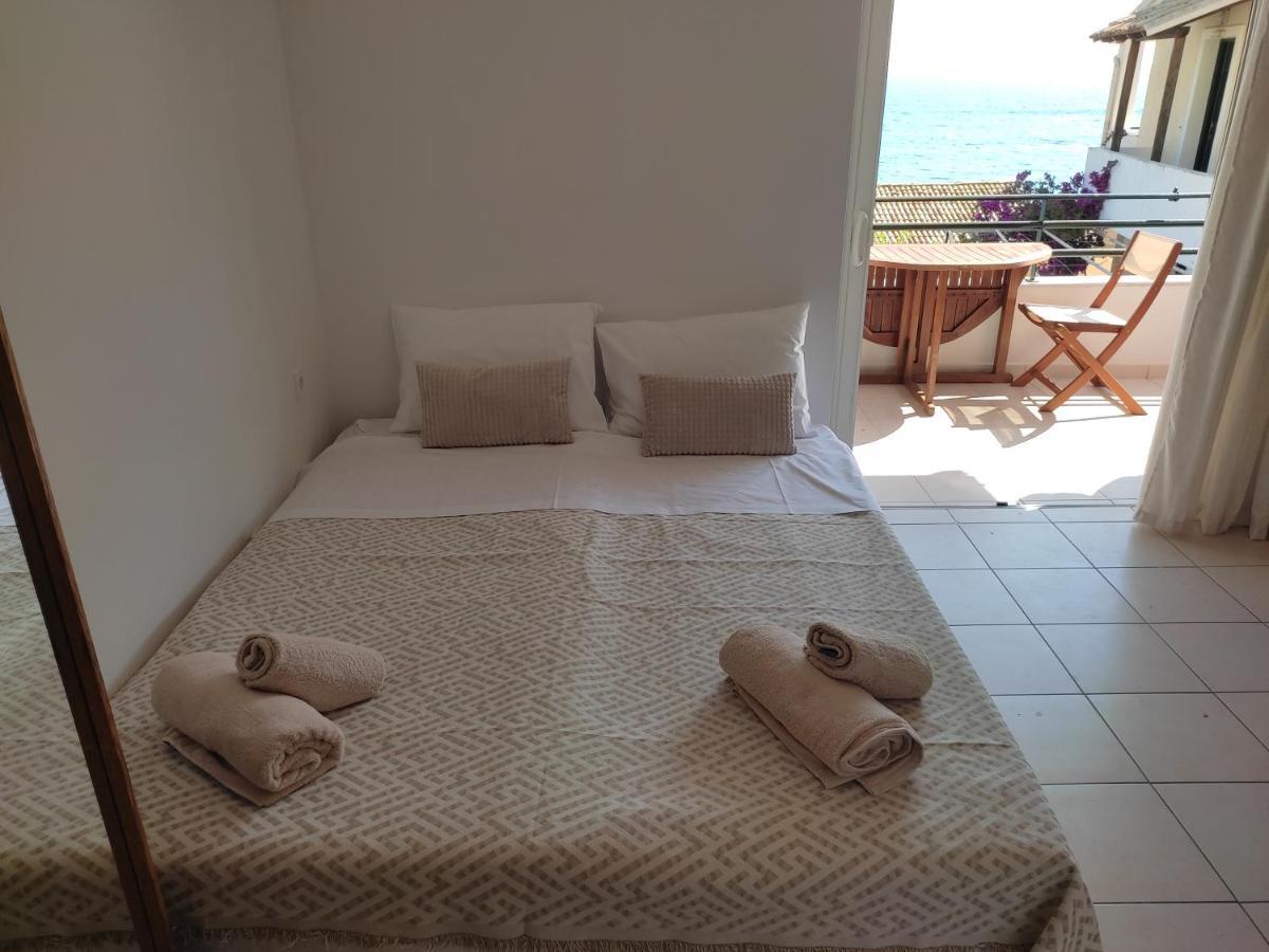Glyfada Beach House Bagian luar foto