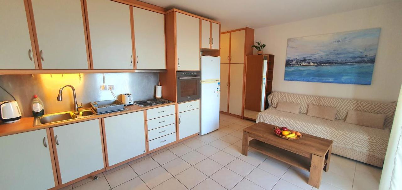 Glyfada Beach House Bagian luar foto